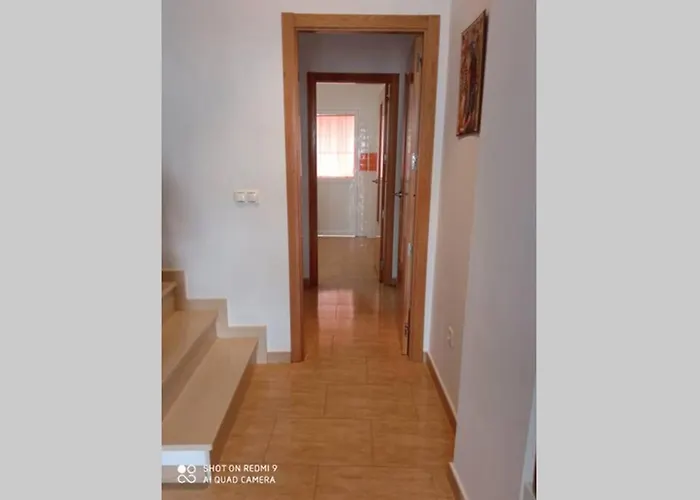 Comodo Adosado En San Bartolome